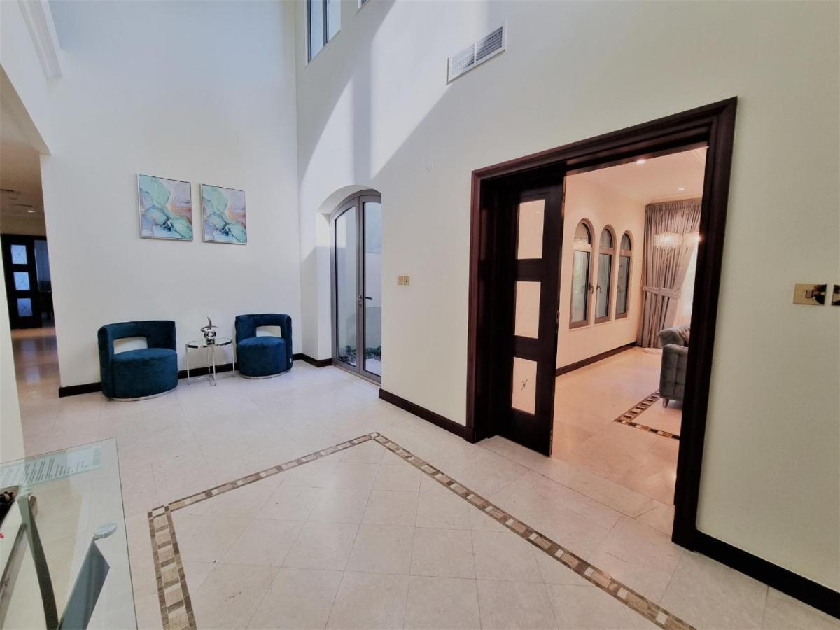 Palm Jumeirah Stunning 4BHK Villa Dubai Exterior foto