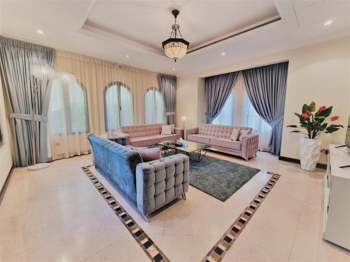 Palm Jumeirah Stunning 4BHK Villa Dubai Exterior foto