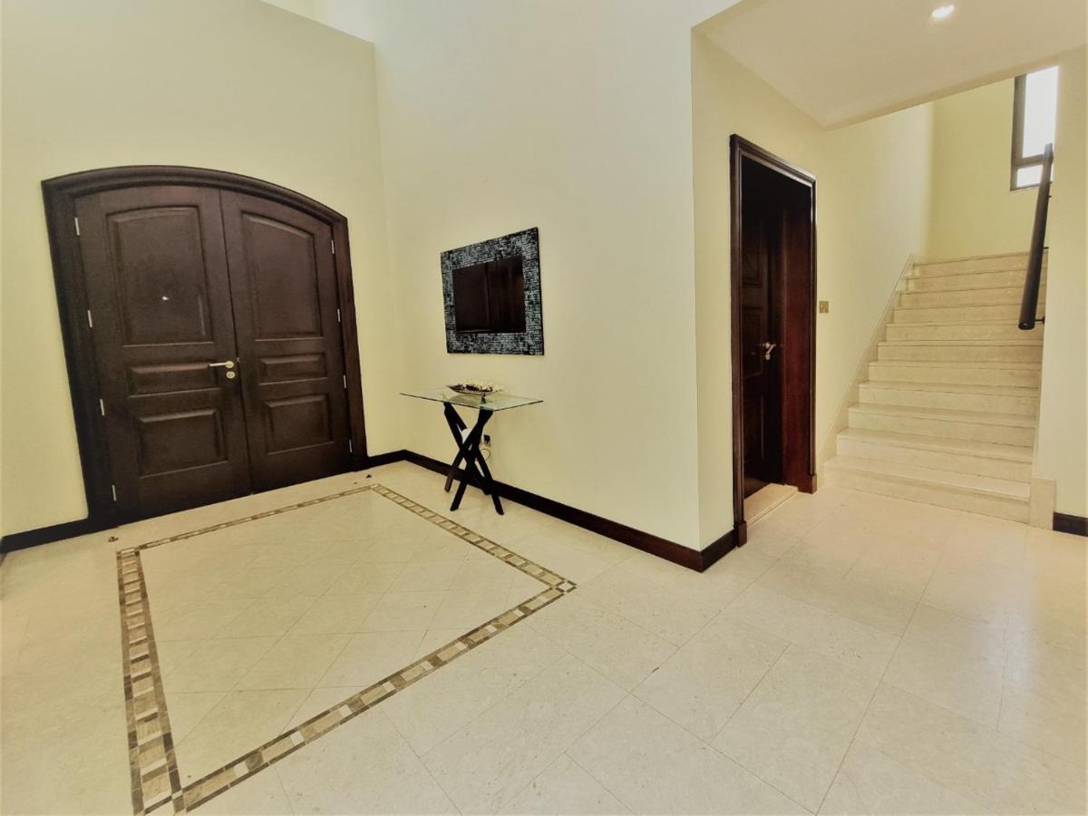 Palm Jumeirah Stunning 4BHK Villa Dubai Exterior foto