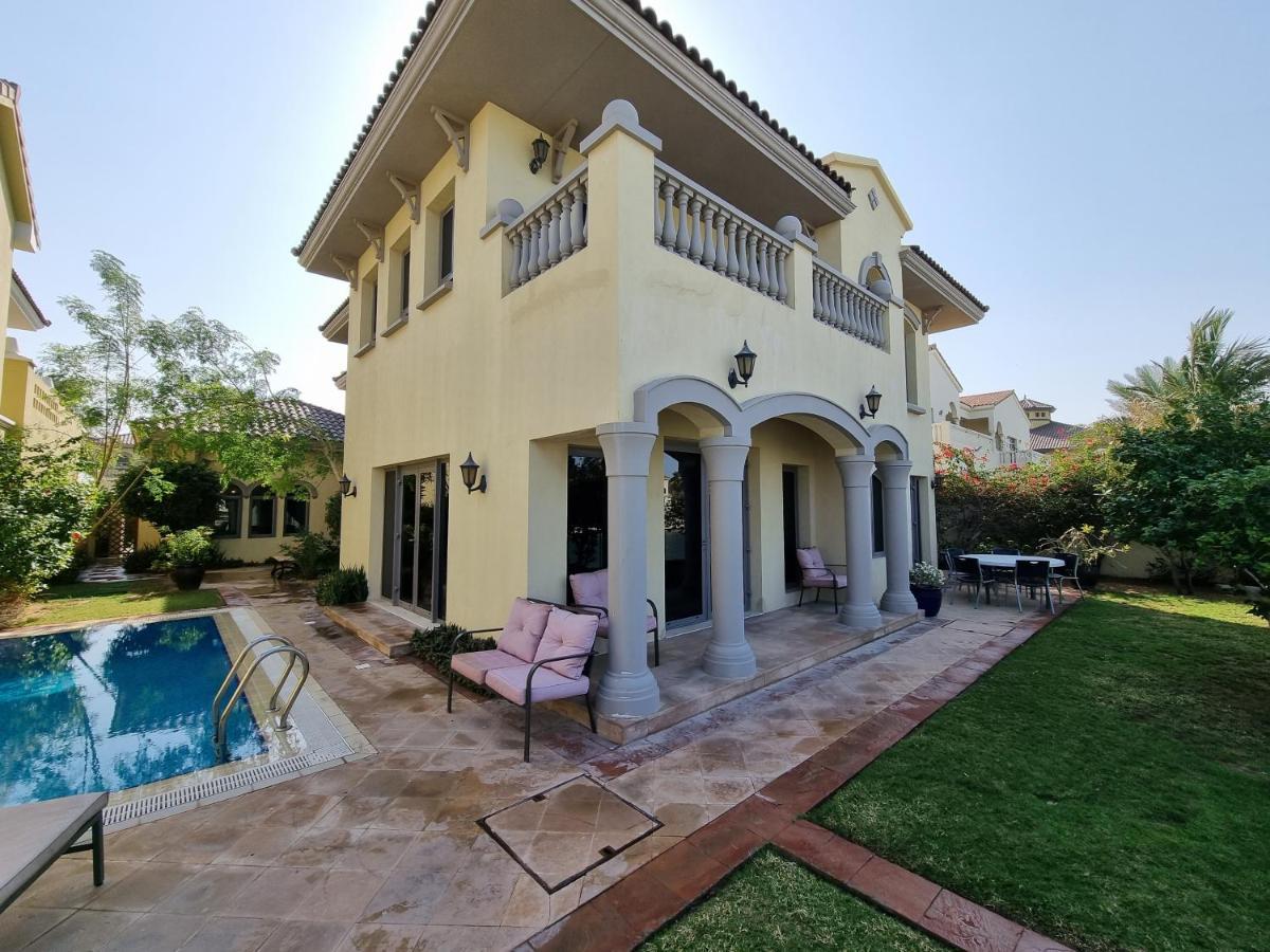 Palm Jumeirah Stunning 4BHK Villa Dubai Exterior foto